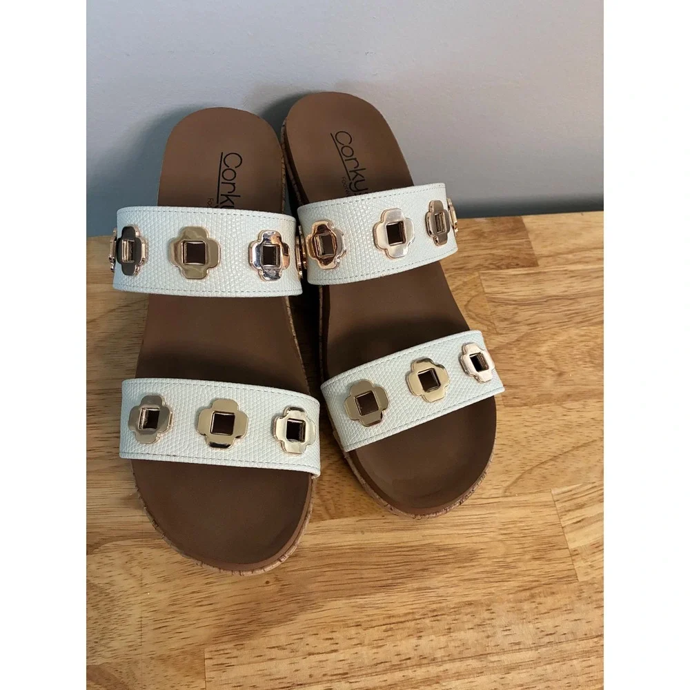 Corkys White Two Strap Wedge Sandals Rose Gold Floral Hardware Size 8